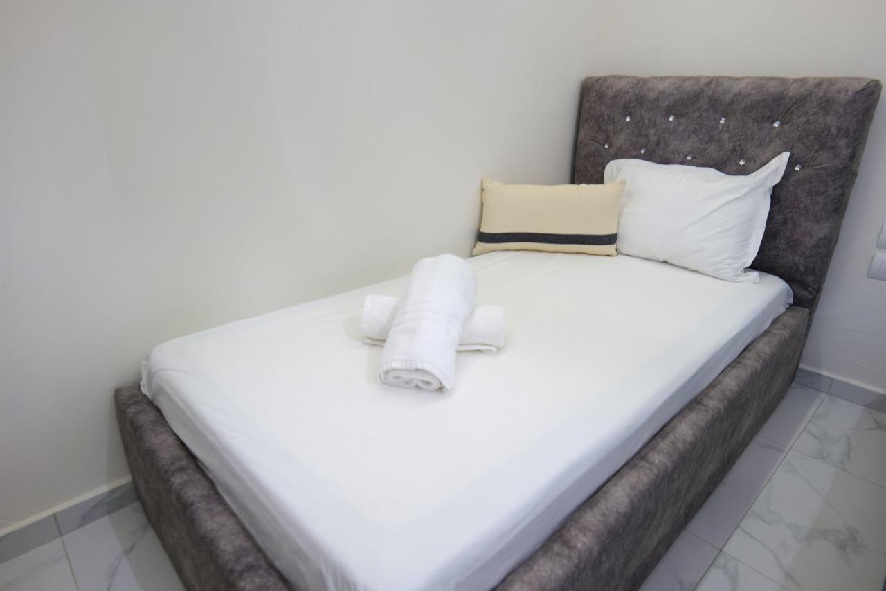 Vila Kleopatra Sarandë 外观 照片