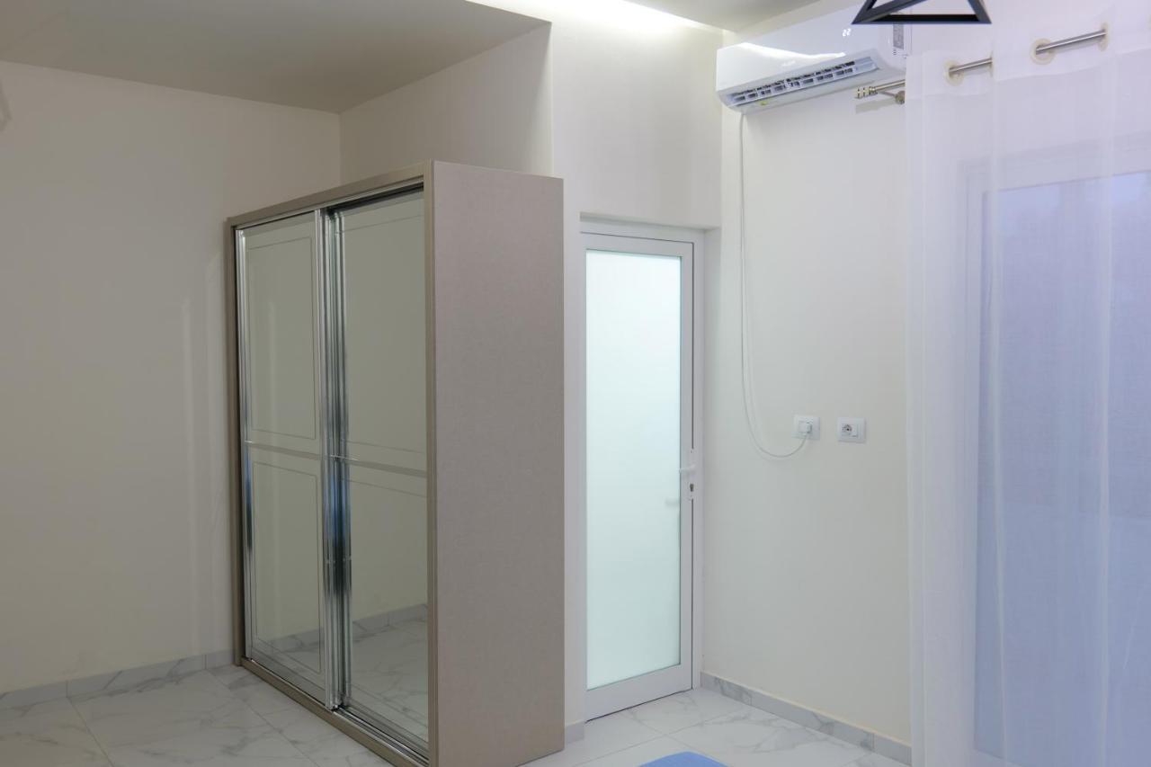 Vila Kleopatra Sarandë 外观 照片
