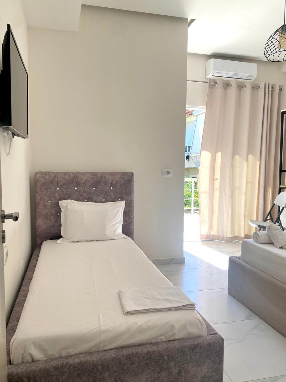 Vila Kleopatra Sarandë 外观 照片