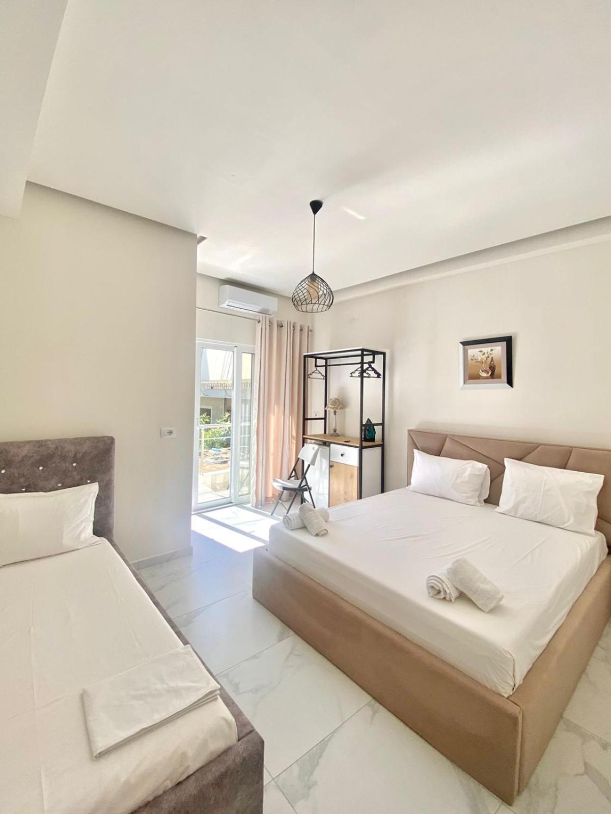 Vila Kleopatra Sarandë 外观 照片