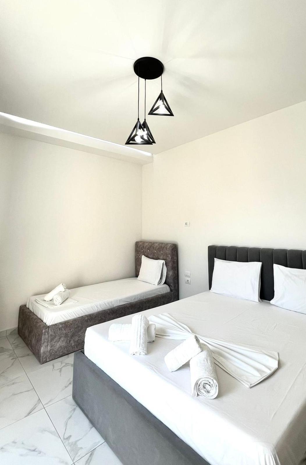 Vila Kleopatra Sarandë 外观 照片