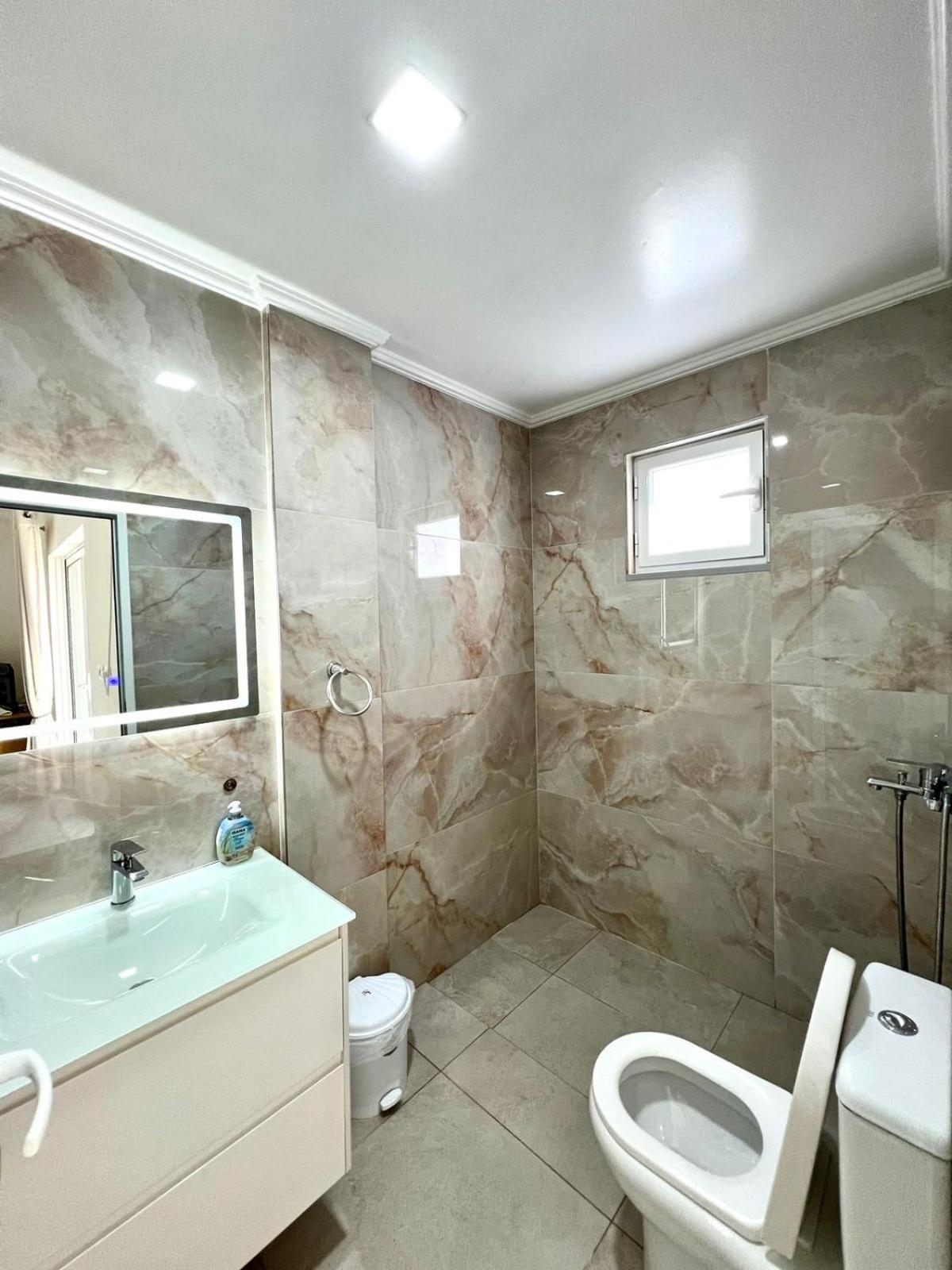 Vila Kleopatra Sarandë 外观 照片
