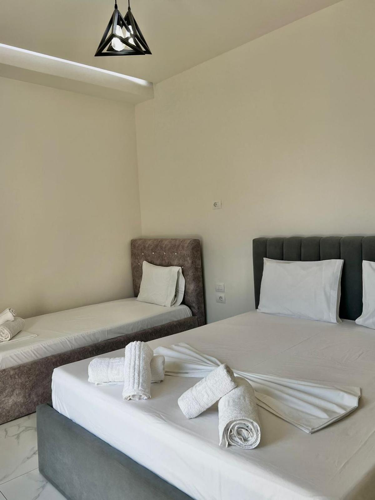 Vila Kleopatra Sarandë 外观 照片