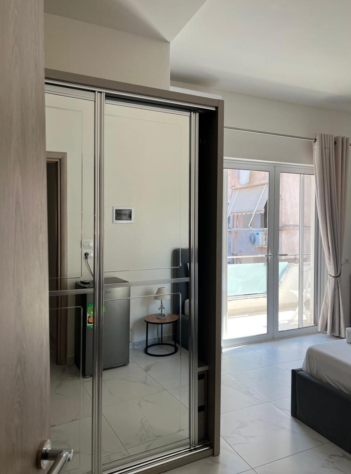Vila Kleopatra Sarandë 外观 照片